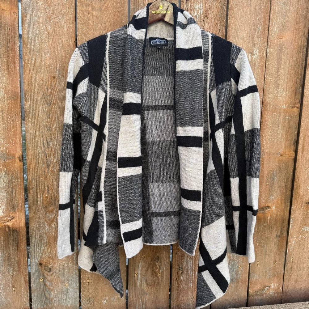 ANGIE Women’s Black Gray Plaid Open Front Cardigan Size Small